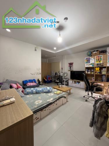 NHÀ 1/ LUỸ BÁN BÍCH - NGANG KHỦNG 9M - CHỈ 8 TỶ - 3