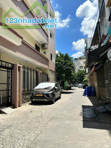 Bán Nhà Quận 10 - Hẻm Xe Hơi - 7PN - 39M - Nhỉnh 8 Tỷ