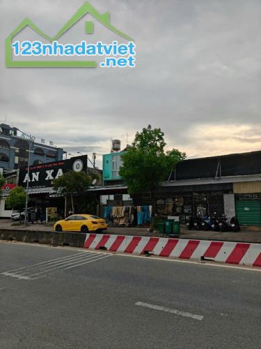 GIẢM 2 TỶ! MẶT TIỀN DƯƠNG THỊ GIANG – ĐƯỜNG 40M – CHỈ 9,5 TỶ!