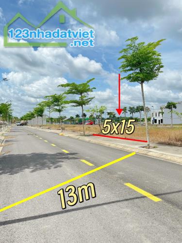 Bán lô đất ngay mặt tiền DT741 (Ql 14 cũ) - sổ sẵn TP.HCM công chứng ngay