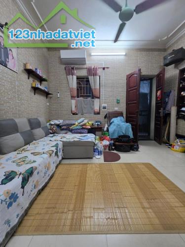 Phố Vọng, diện tích 37m, 4tầng. MT 3.7m. Giá 18 tỷ Hai Bà Trưng - 5
