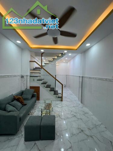 NHÀ MỚI DỌN VÀO Ở NGAY BÌNH THỚI Q11 - 27M2 - 2 TẦNG 2PN 2WC CHỈ 4.6 TỶ