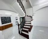 Cho thuê nhà ngõ 29 Dịch Vọng, Cầu Giấy 50m x 4T (5 phòng) giá 14 triệu 2 THOÁNG