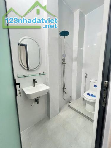 LÊ THỊ BẠCH CÁT Q11 - 25M2 - 5 TẦNG ĐÚC 3PN 2WC SÂN THƯỢNG GIÁ 4.5 TỶ - 2