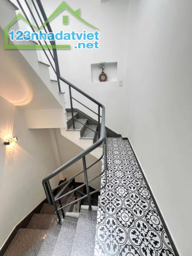LÊ THỊ BẠCH CÁT Q11 - 25M2 - 5 TẦNG ĐÚC 3PN 2WC SÂN THƯỢNG GIÁ 4.5 TỶ - 3
