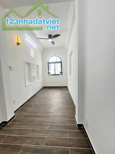 LÊ THỊ BẠCH CÁT Q11 - 25M2 - 5 TẦNG ĐÚC 3PN 2WC SÂN THƯỢNG GIÁ 4.5 TỶ - 4