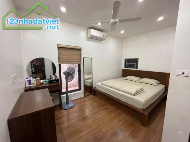 Tôi bán căn hộ biệt thự Pháp cổ ở phố Huế - 3