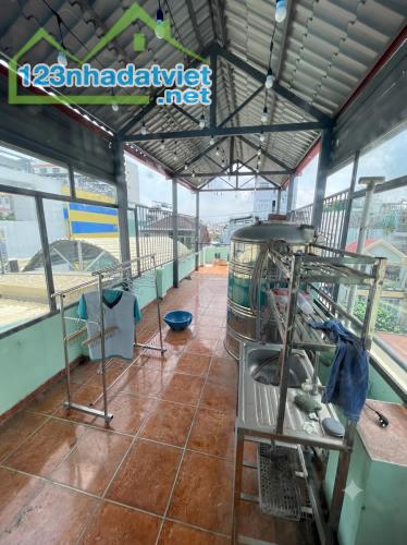 Nhà Trần Thủ Độ – mặt đường 12m, gần Nguyễn Sơn – 5 tầng – 6,95 tỷ
