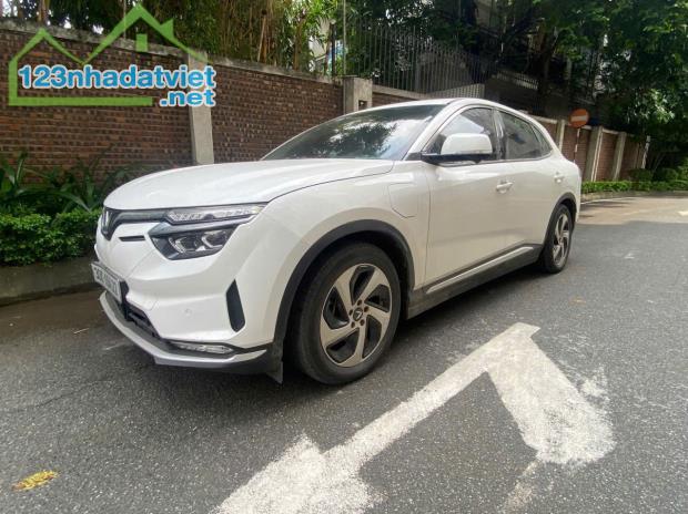 CẦN BÁN VINFAST VF8 ECO – TRẮNG/NỘI THẤT ĐEN – CHÍNH CHỦ - VĨNH TUY, HÀ NỘI - 2