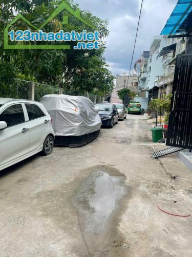 NHÀ MỚI ĐẸP – 92M² – 2 PHÒNG NGỦ MASTER – HẺM Ô TÔ NÉ NHAU