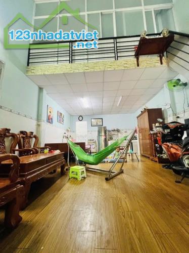 Bán tòa nhà Mặt tiền Đô Đốc Chấn - giao Tân Kỳ Tân Quý, 5x13m, Trệt + Lửng, 2PN, 7,2 Tỷ. - 2
