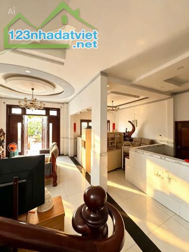 Biệt thự vườn - Dt: 350m2 - P. Thới An Quận 12 - Gần nhà máy Bia Tiger - Giáp Gò Vấp. - 2