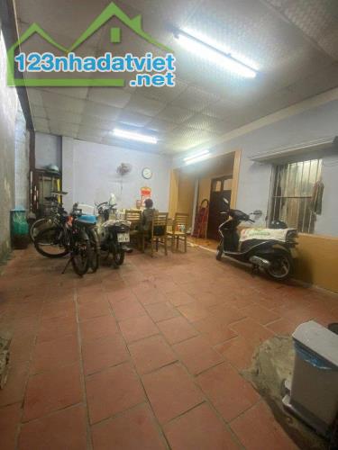 BÁN ĐẤT QUAN HOA CẦU GIẤY. Ô TÔ VÀO NHÀ. 115M 20 TỶ - 1
