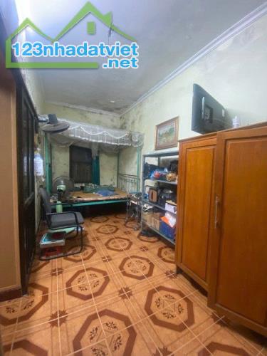 BÁN ĐẤT QUAN HOA CẦU GIẤY. Ô TÔ VÀO NHÀ. 115M 20 TỶ - 2