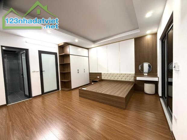 BÁN NHÀ NGUYỄN ĐỨC CẢNH ,FULL NỘI THẤT ,THANG MÁY ,NGÕ 3M,RA PHỐ 10M ,45m2 GIÁ 12,4 TỶ - 1