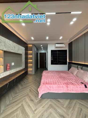 BÁN NHÀ NGUYỄN ĐỨC CẢNH ,FULL NỘI THẤT ,THANG MÁY ,NGÕ 3M,RA PHỐ 10M ,45m2 GIÁ 12,4 TỶ - 2
