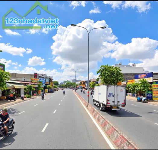 Bán nhà đẹp, giá tốt Quận Tân Phú, ô tô trước nhà, gần Siêu Thị Eon - 1