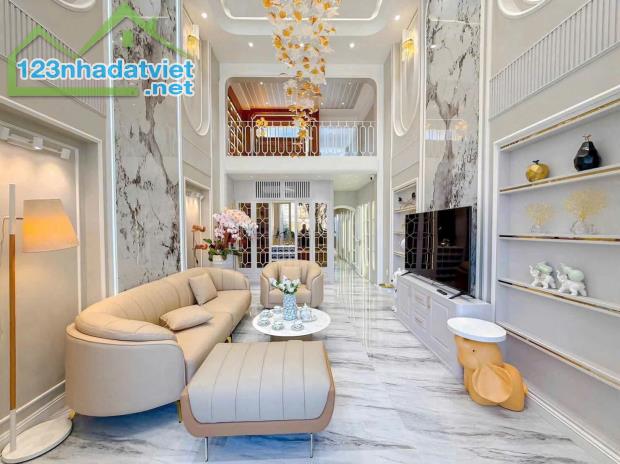 GIẢM MẠNH 2 TỶ, NHÀ PHỐ CẠNH VIMCOM, 5 TẦNG, CÓ THANG MÁY, ĐẦY ĐỦ NỘI THẤT CAO CẤP - 2