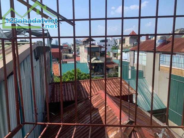 Chính chủ cần cho thuê căn hộ chung cư mini tại phố Trương Định, phường Tương Mai, quận - 4