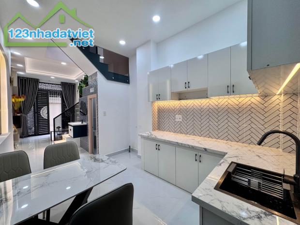 [H2909] Nhà mới ở ngay cạnh Chợ An Nhơn Lê Đức Thọ, 3.x tỷ - 2