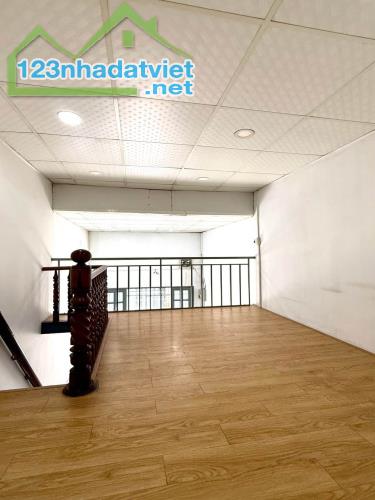 O2907  Nhà mới ở ngay cạnh Cầu Bến Phân Thống Nhất giá 2.x tỷ - 2