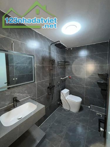 Tôi cho thuê nhà, Thái Hà, Tây Sơn, Láng Hạ, Đống Đa; 237m2* 2T -35 tr - 1