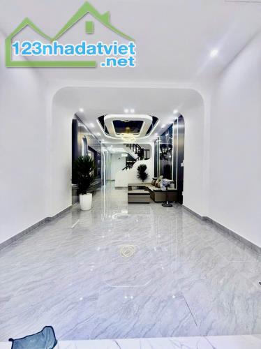 NHÀ MỚI LÂM THỊ HỐ – FULL NỘI THẤT – SÂN Ô TÔ 7 CHỖ – CHỈ 5,68 TỶ - 2