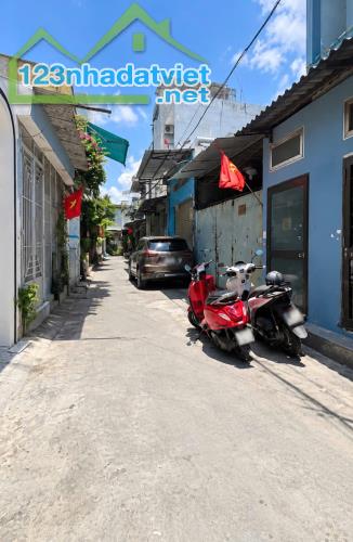 NGAY TRỤC PHAN HUY ÍCH - GALA XE HƠI - 5 TẦNG HIỆN ĐẠI MỚI ĐẸP