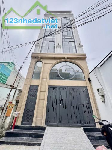 Bán tòa Nhà 6 Tầng -  Hẻm 6m Dương Quảng Hàm - 5x30m, 20 Homestay, HĐT 100Tr, 21 Tỷ.