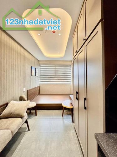 Bán tòa Nhà 6 Tầng -  Hẻm 6m Dương Quảng Hàm - 5x30m, 20 Homestay, HĐT 100Tr, 21 Tỷ. - 4
