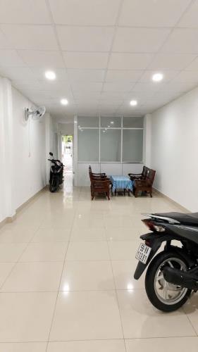 Nhà 2 tầng mặt tiền kinh doanh sầm uất Bà Điểm - 1