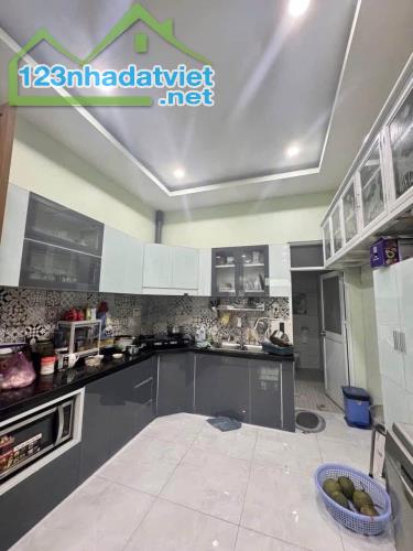 200M2 - HẺM XE HƠI - LINH TRUNG - GẤP BÁN - 4