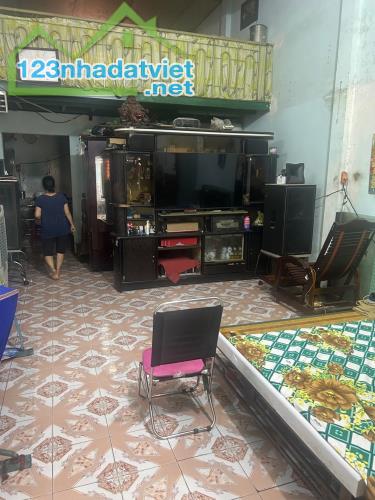 chủ giảm 200tr giá mới 7.7 Tỷ  Bán nhà C4 hẻm 10m Lê Văn Quới, Quận Bình Tân - 3