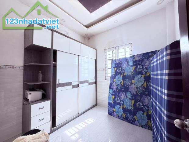 Bán nhà 4 tầng đường số 6, Linh Tây, Thủ Đức, TP HCM. DT 62m2, sổ hồng riêng.  Giá 5,18 - 2