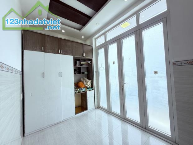 Bán nhà 4 tầng đường số 6, Linh Tây, Thủ Đức, TP HCM. DT 62m2, sổ hồng riêng.  Giá 5,18 - 3