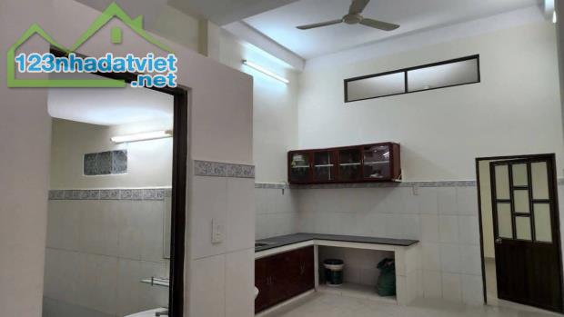 Bán nhà An Dương Vương 64m2 3 tầng hoàn công đủ nhỏ 6 tỷ AL54 - 3