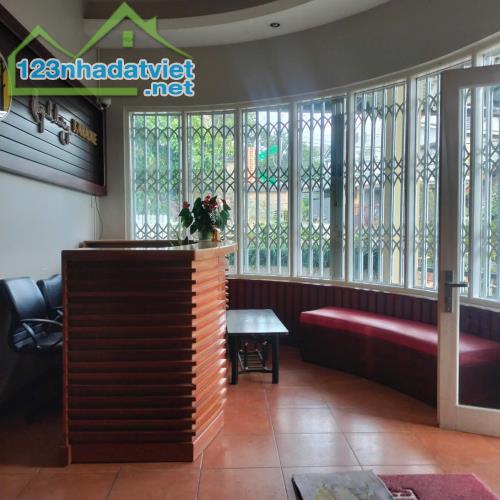 Cho thuê villa diện tích rộng giá 25 triệu đường Cô Giang Đà Lạt Lâm Đồng - 2