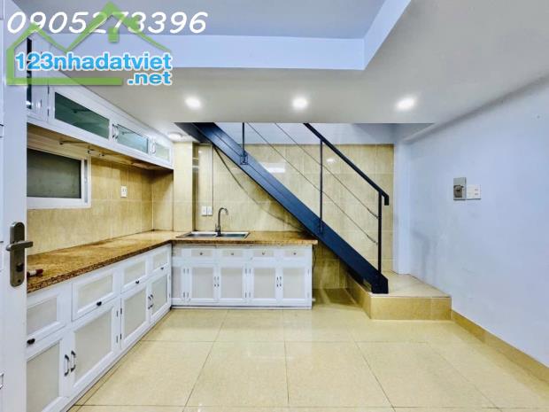 NƠ TRANG LONG - 21M - 4 TẦNG - 3PN - DÒNG TIỀN 10TR/ THÁNG - CHỈ 4.65 TỶ THƯƠNG LƯỢNG - 4