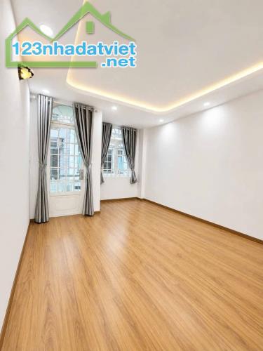 Bán nhà Âu Dương Lân P.3 Q.8. Diện tích 49,6m2. Kết cấu 4 tầng 4PN 3WC. Hoàn công đủ. - 3