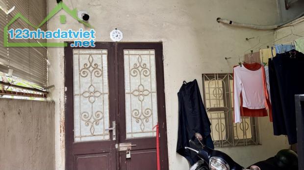 Bán đất tặng nhà C4 Giang Biên-ô tô đỗ cổng- ngõ thông tiện ích-58m hơn 4 tỷ - 2